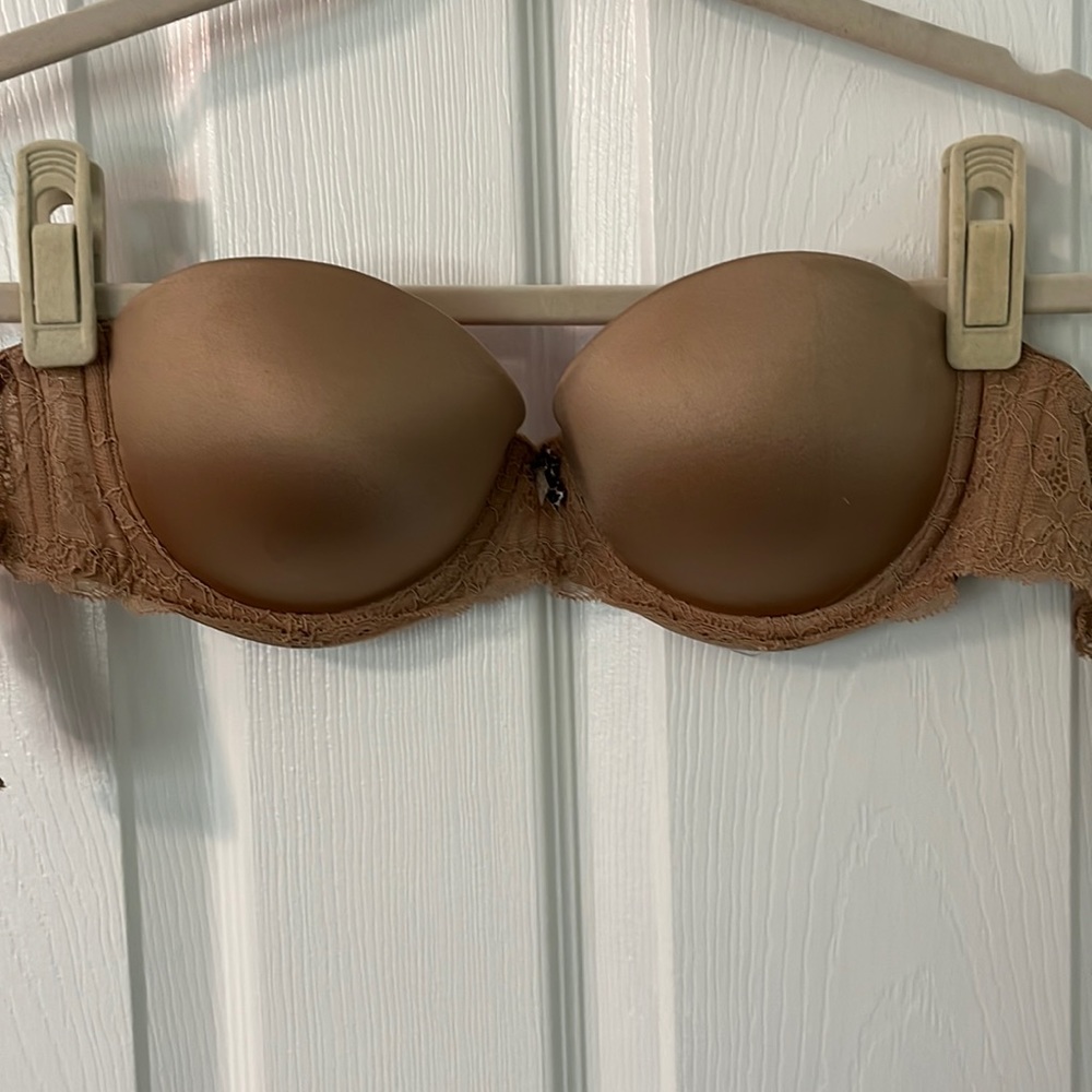 Pink Victoria’s Secret bra